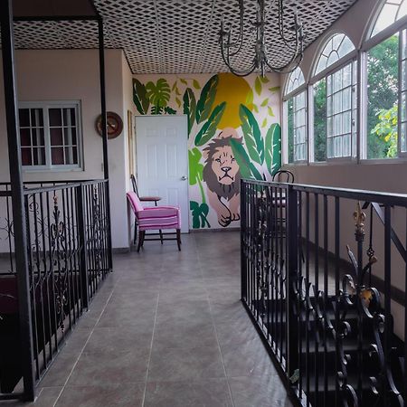 Black Lion Inn Santiago Esterno foto