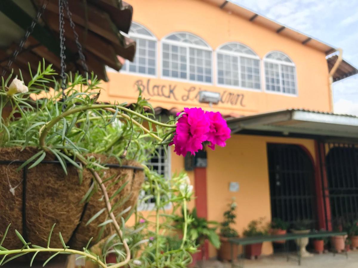 Black Lion Inn Santiago Esterno foto